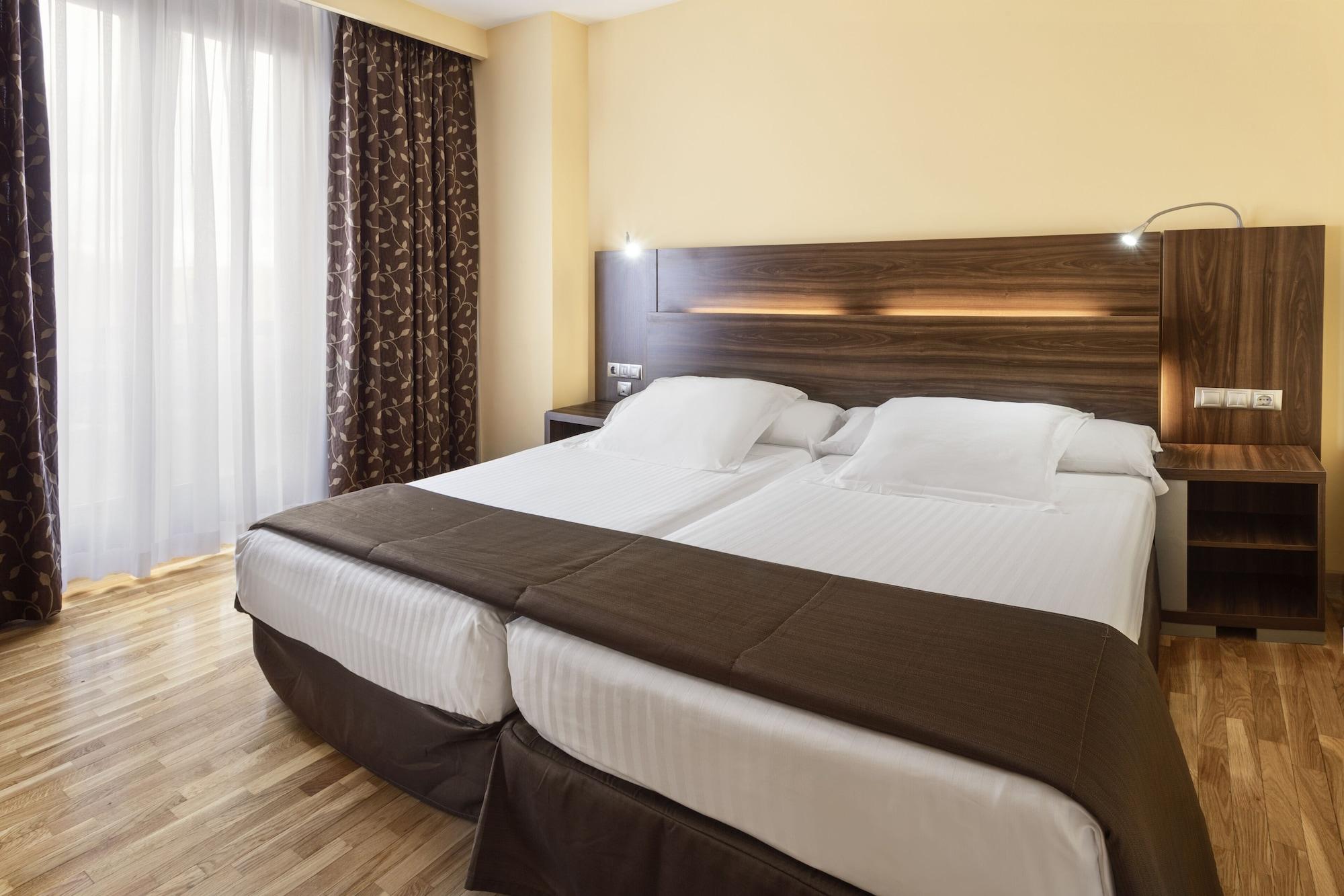 Exe Dona Carlota Hotel Ciudad Real Exterior photo