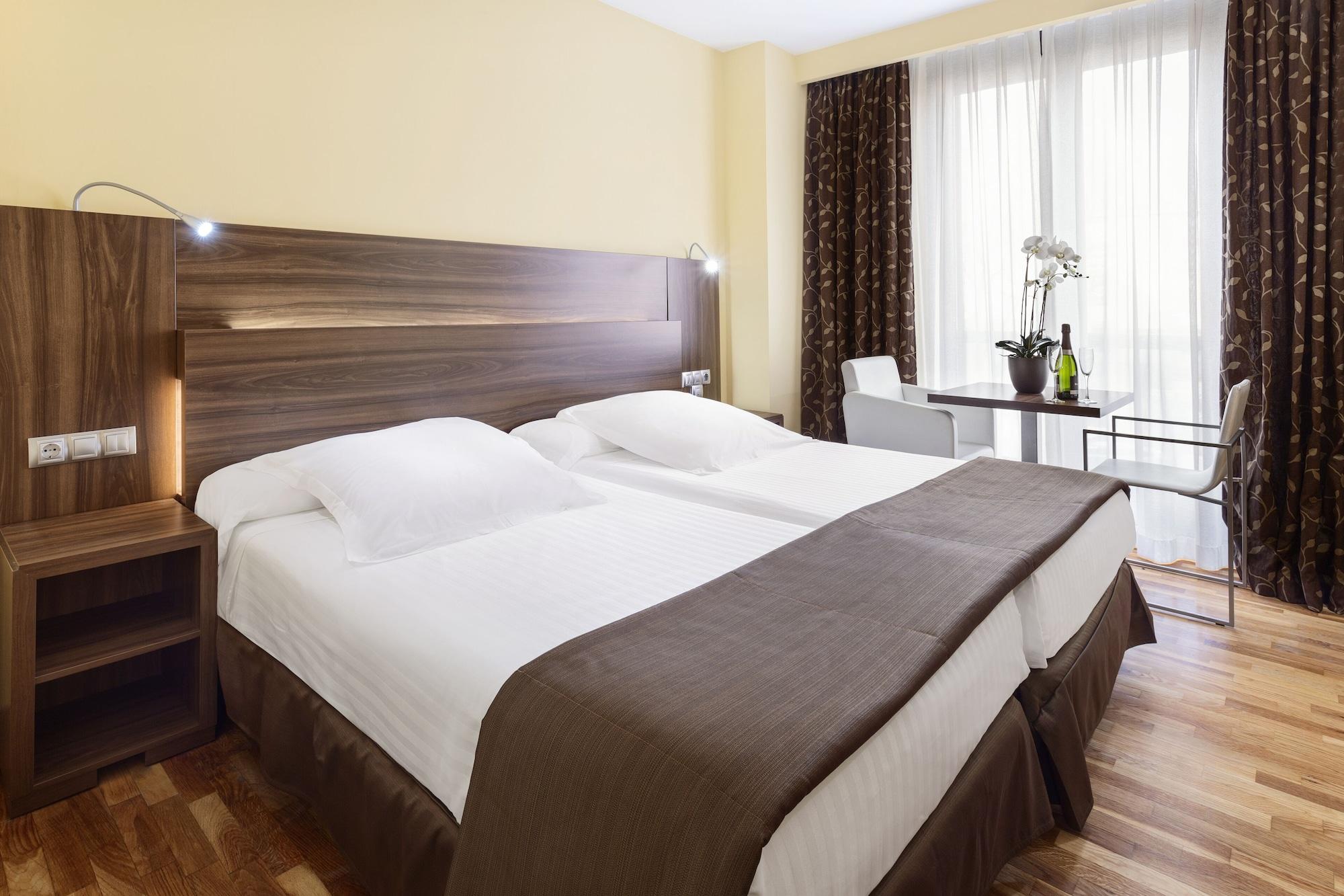 Exe Dona Carlota Hotel Ciudad Real Exterior photo